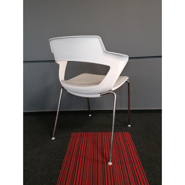 Krzesło na nogach SKY LINE