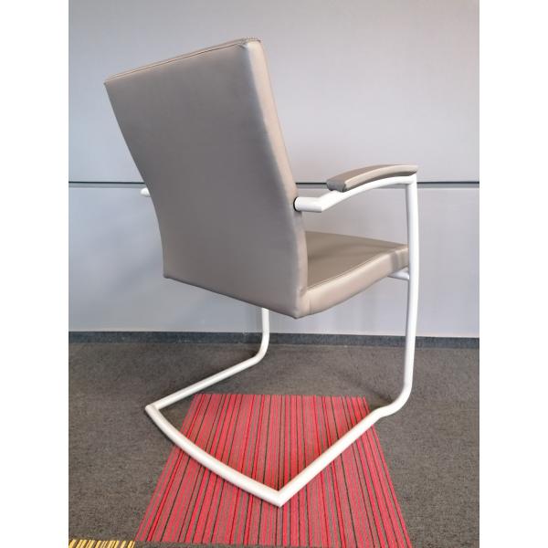 Krzesło na płozie VECTOR