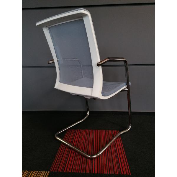 Krzesło konferencyjne CIRRUS