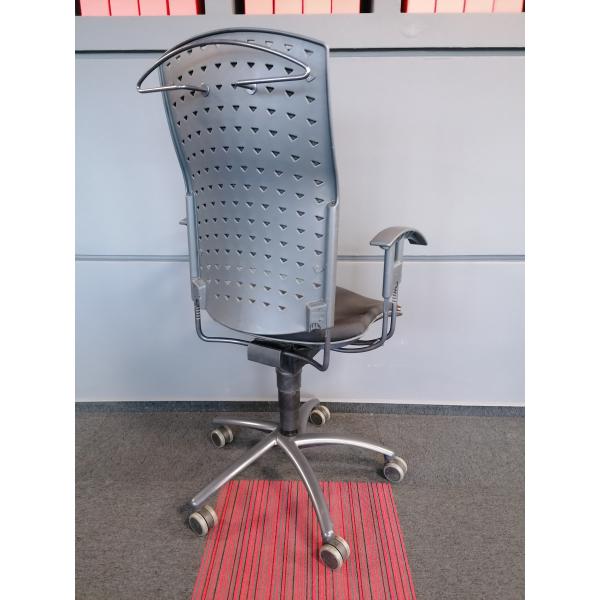 Fotel obrotowy REALITY