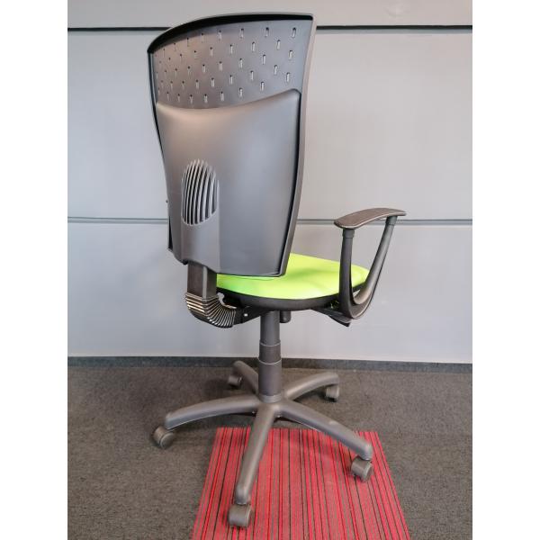 Fotel obrotowy STILLO