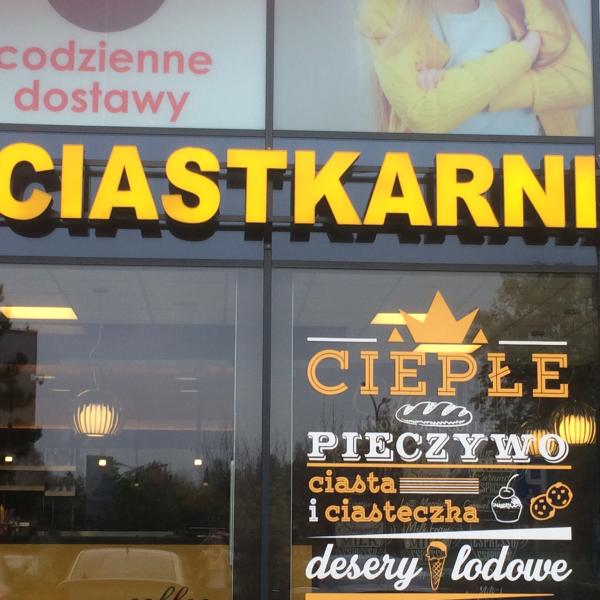 Litery przestrzenne ze styroduru