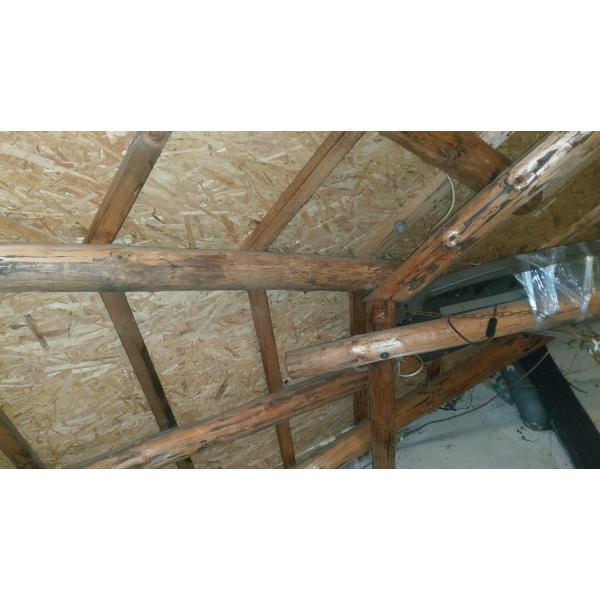 Drewniany bar "Hawajski"