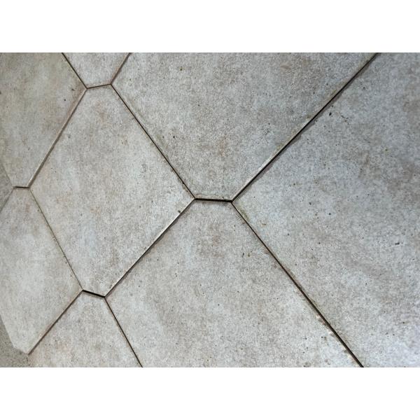 Tanie kafle włoskie, niemieckie, różne wzory i kolory