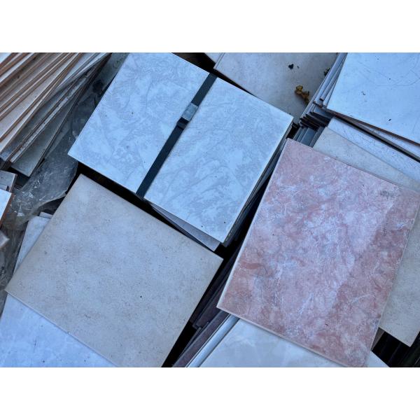 Tanie kafle włoskie, niemieckie, różne wzory i kolory