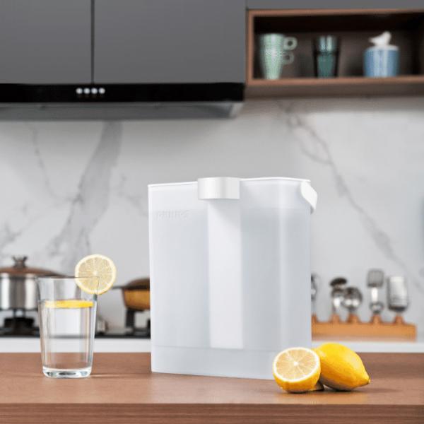 Automatyczny dzbanek filtrujący o pojemności 3 litrów marki Philips  AWP2980WH58